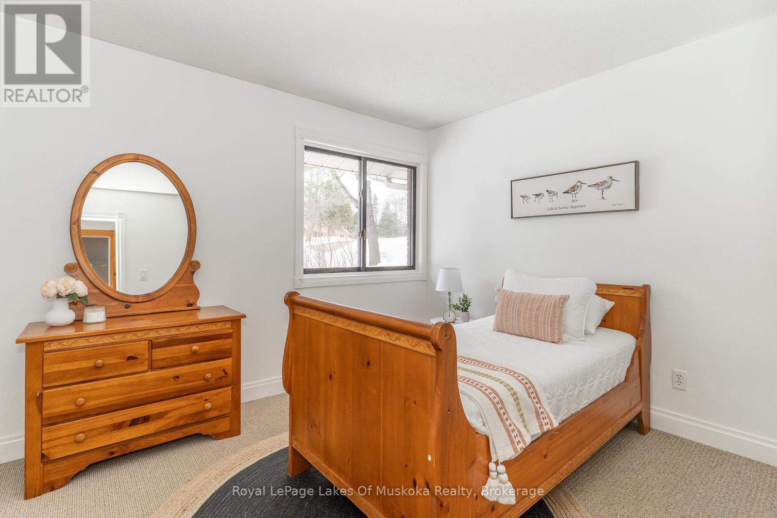 35 Westvale Drive, Bracebridge, Ontario  P1L 1B5 - Photo 16 - X12925330