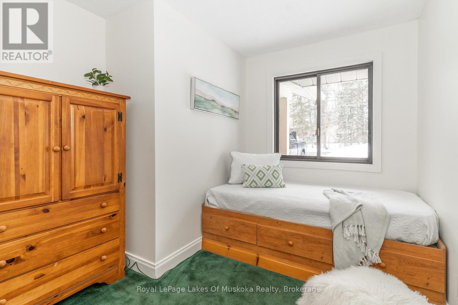 35 Westvale Drive, Bracebridge, Ontario  P1L 1B5 - Photo 17 - X12925330