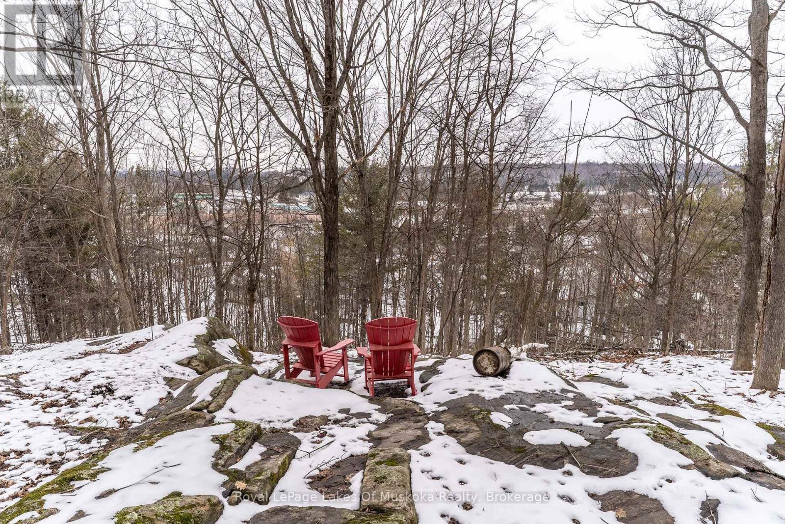 35 Westvale Drive, Bracebridge, Ontario  P1L 1B5 - Photo 34 - X12925330