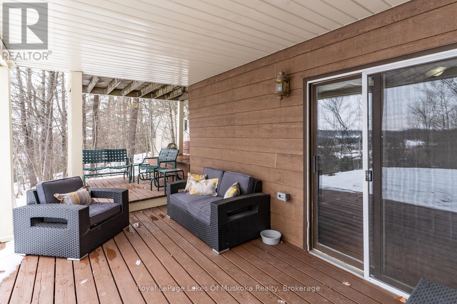 35 Westvale Drive, Bracebridge, Ontario  P1L 1B5 - Photo 36 - X12925330