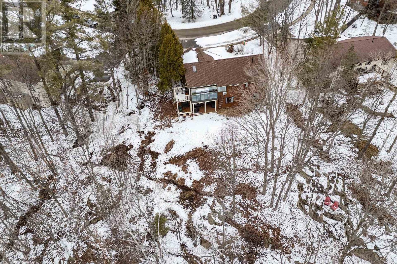 35 Westvale Drive, Bracebridge, Ontario  P1L 1B5 - Photo 38 - X12925330