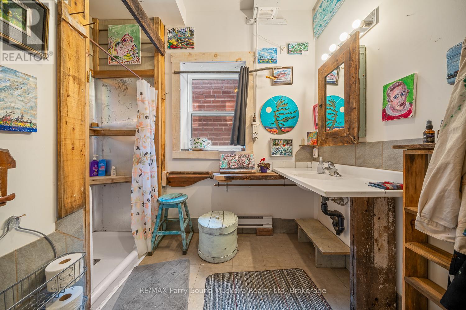 47 Gibson Street, Parry Sound, Ontario  P2A 1X1 - Photo 12 - X12925560