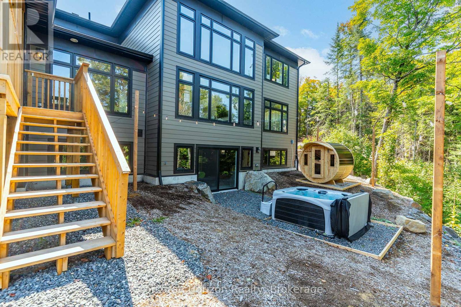 1008 Napier Court, Lake Of Bays, Ontario  P1H 0K1 - Photo 38 - X12926030