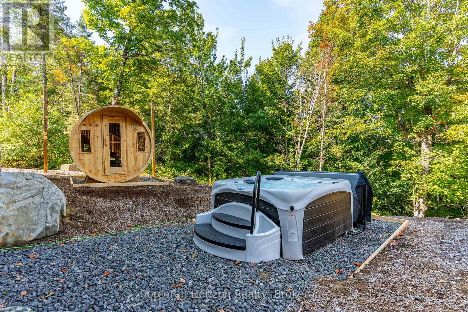 1008 Napier Court, Lake Of Bays, Ontario  P1H 0K1 - Photo 39 - X12926030