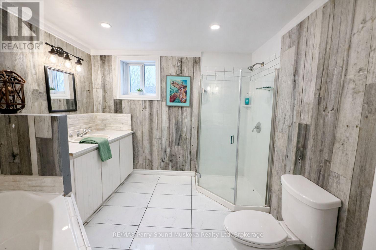 288 Rankin Lake Road, Seguin, Ontario  P2A 2W8 - Photo 12 - X12927154