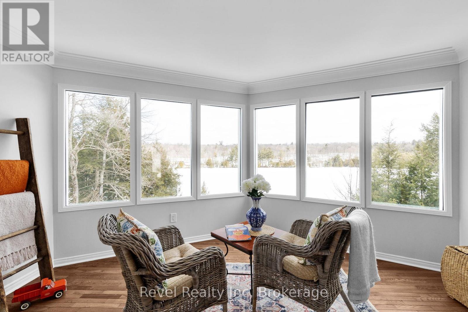 75 Silver Point Drive, Seguin, Ontario  P2A 2W8 - Photo 10 - X12927730