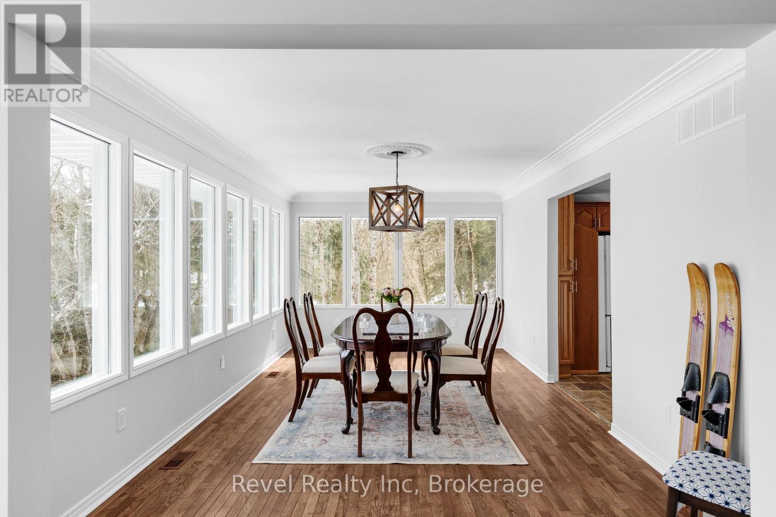 75 Silver Point Drive, Seguin, Ontario  P2A 2W8 - Photo 11 - X12927730