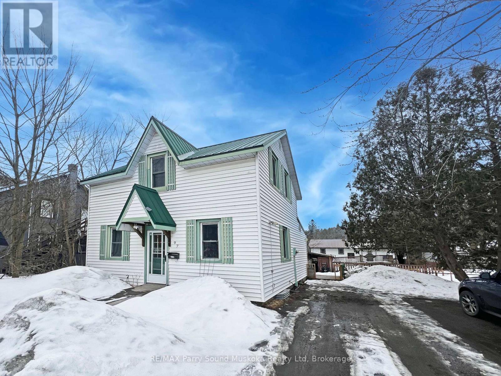 97 William Street, Parry Sound, Ontario  P2A 1V5 - Photo 1 - X12928146