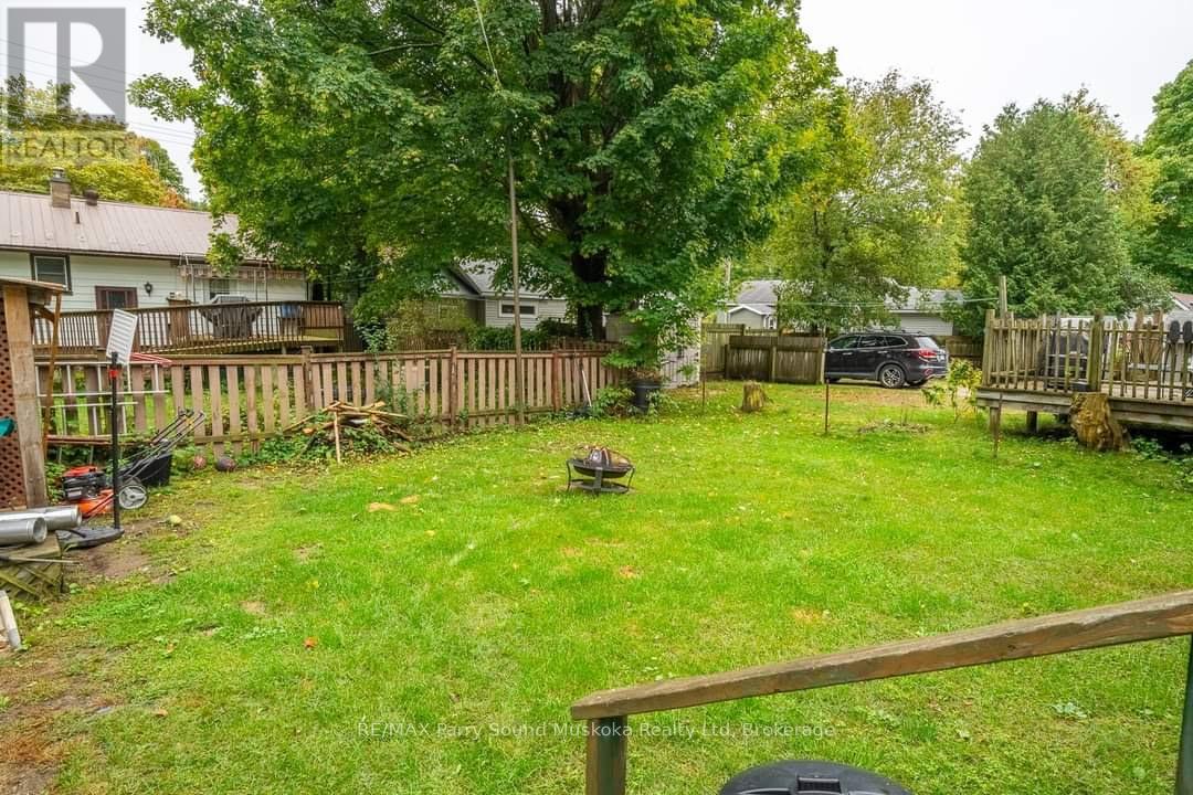 97 William Street, Parry Sound, Ontario  P2A 1V5 - Photo 3 - X12928146