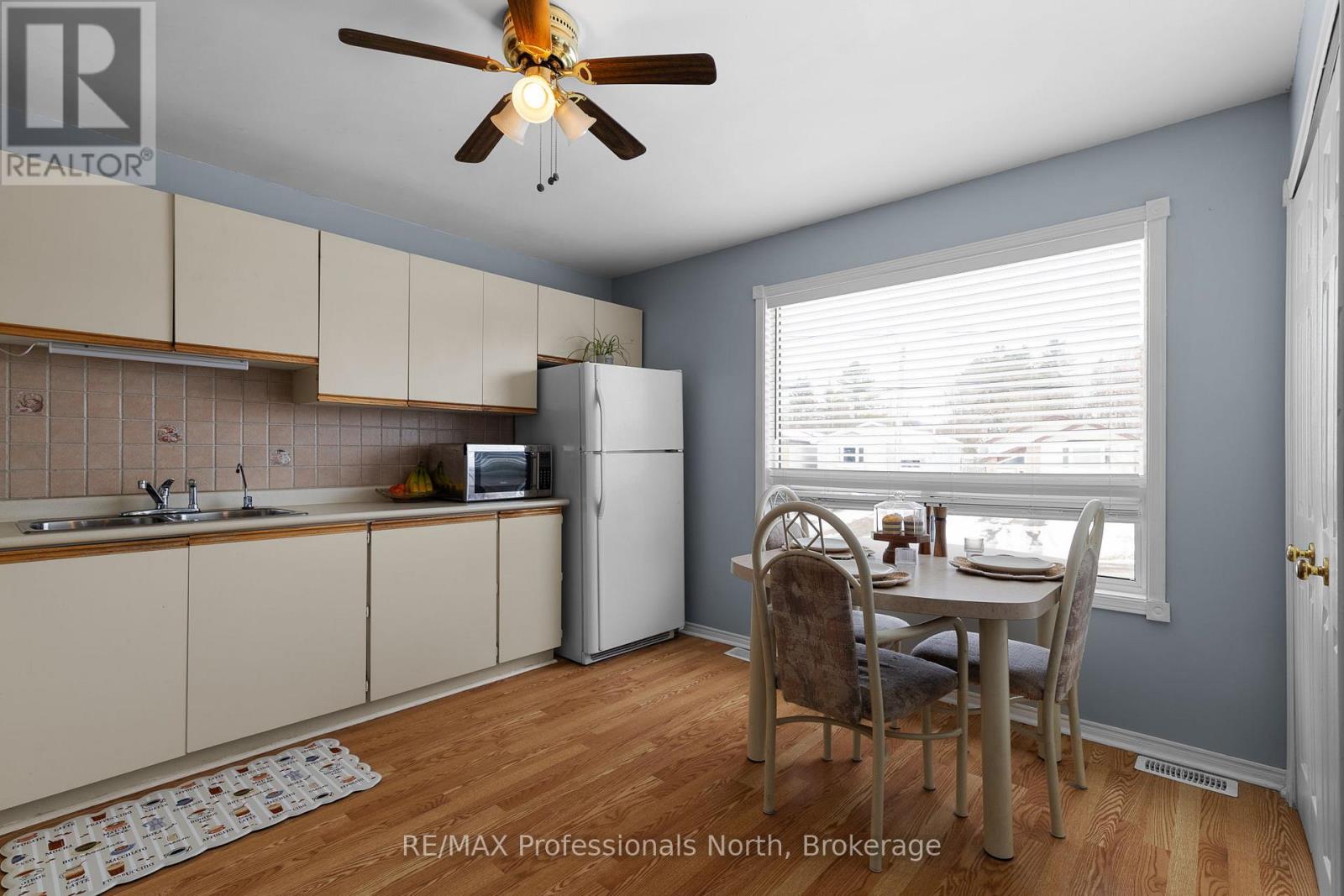 30 Sabrina Park Drive, Huntsville, Ontario  P1H 1L8 - Photo 10 - X12929830