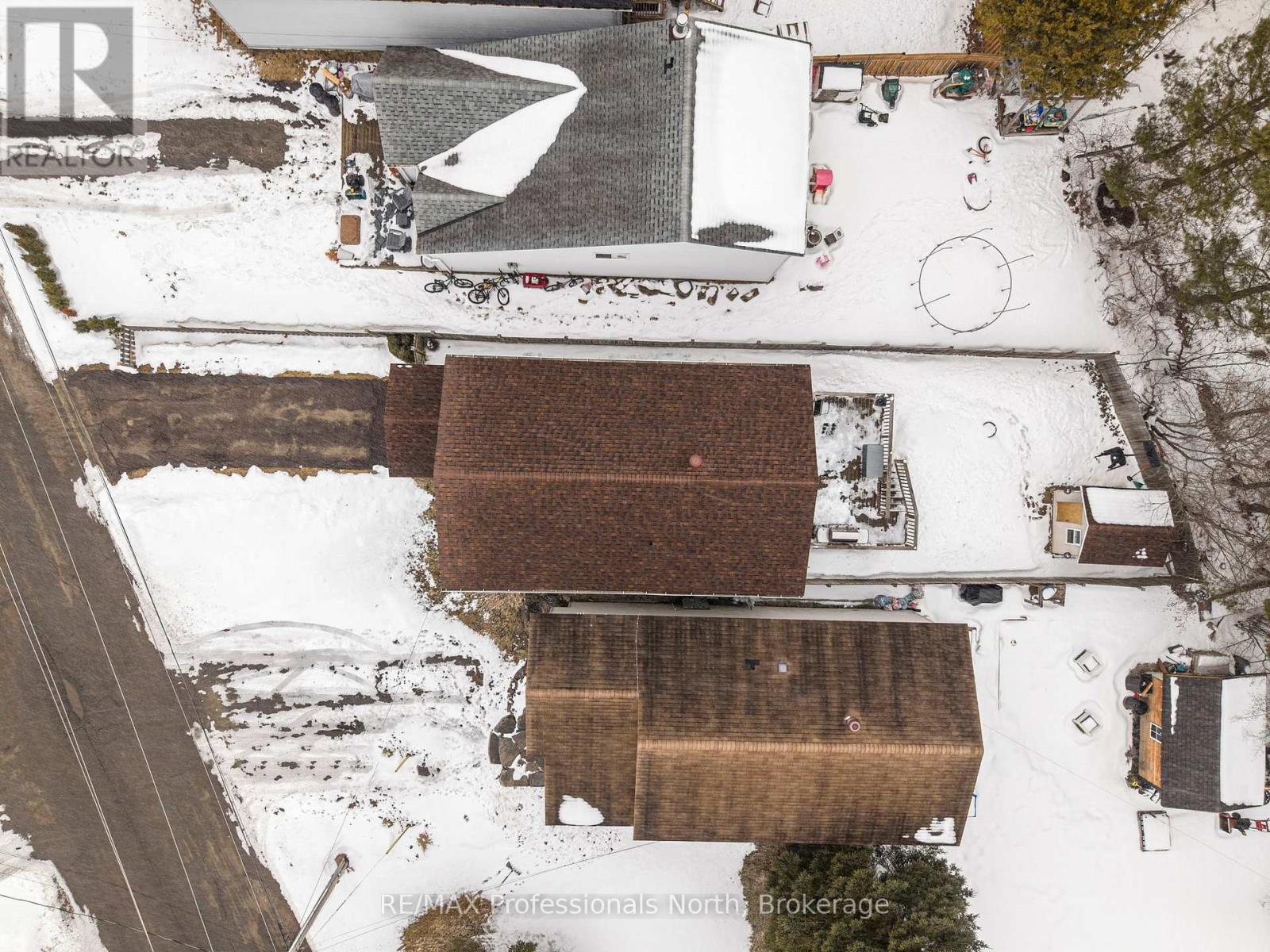 30 Sabrina Park Drive, Huntsville, Ontario  P1H 1L8 - Photo 5 - X12929830