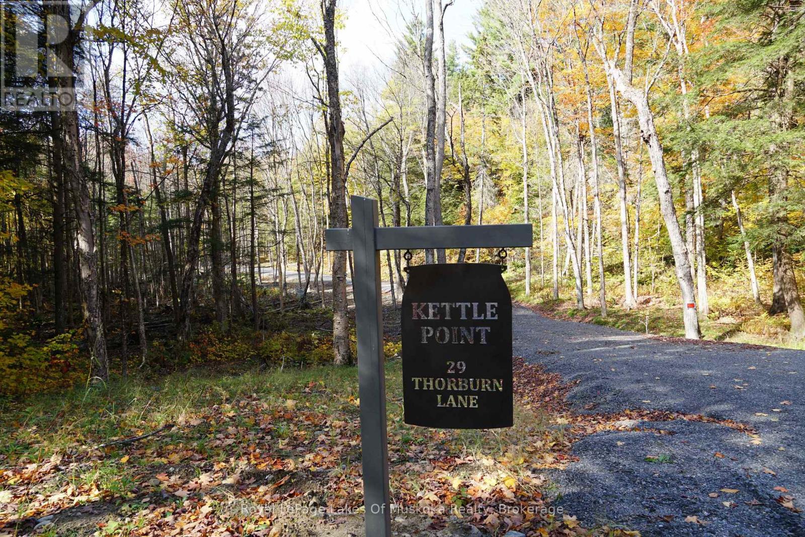 29 Thorburn Lane, Huntsville, Ontario  P1H 0C3 - Photo 21 - X12930172