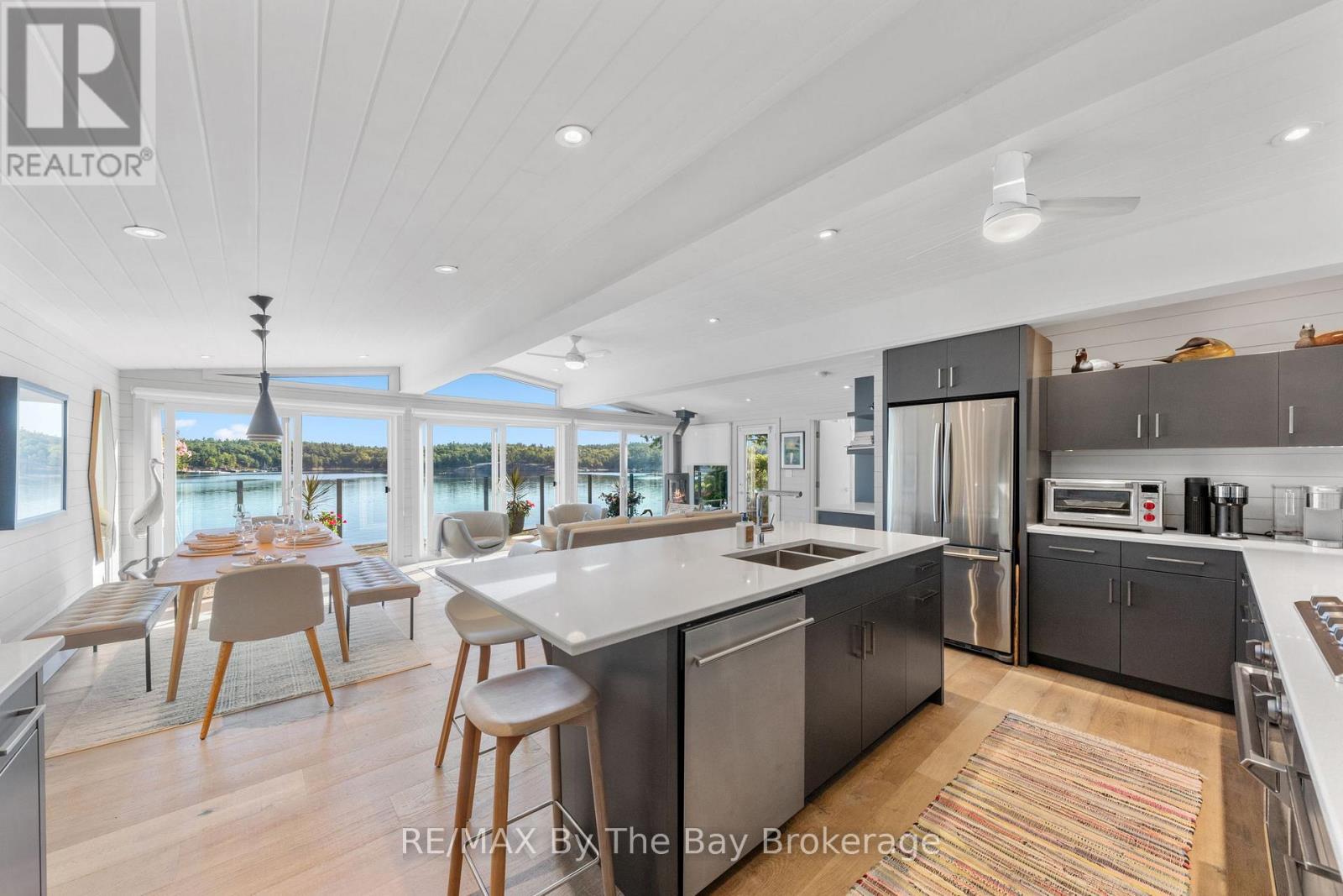 18152 Georgian Bay Shore, Georgian Bay, Ontario  P0E 1E0 - Photo 12 - X12930586