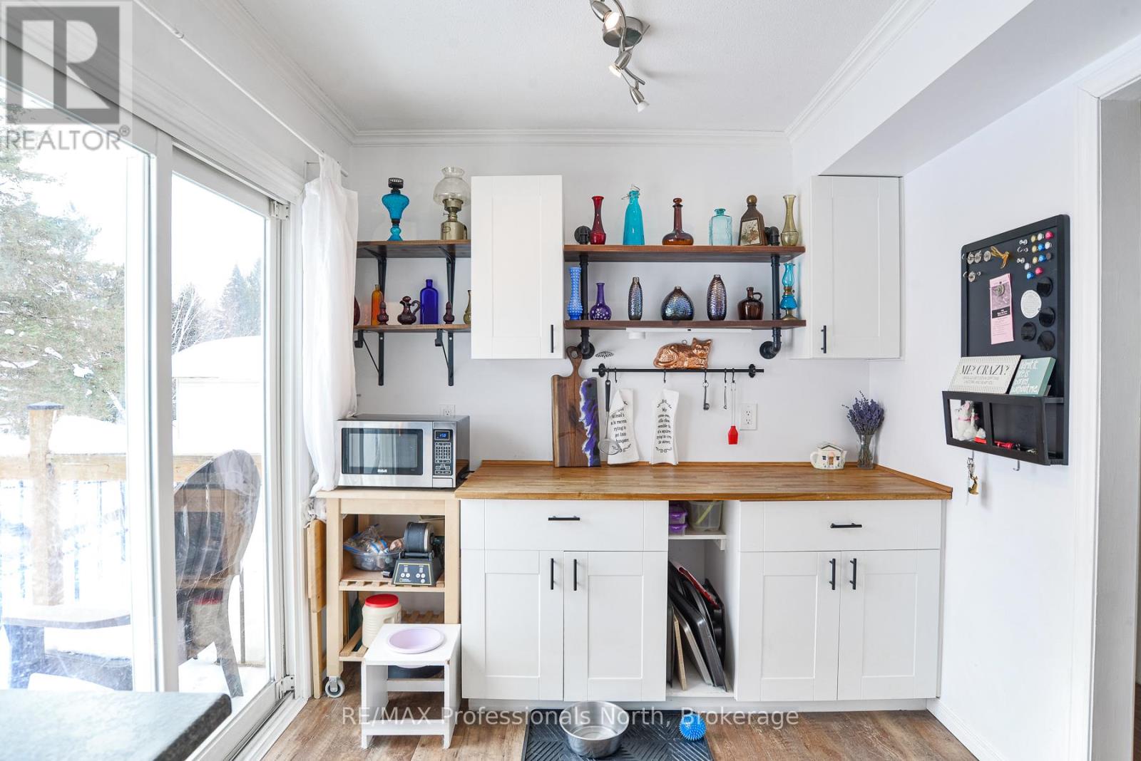 76 Westvale Drive, Bracebridge, Ontario  P1L 1B3 - Photo 6 - X12930628