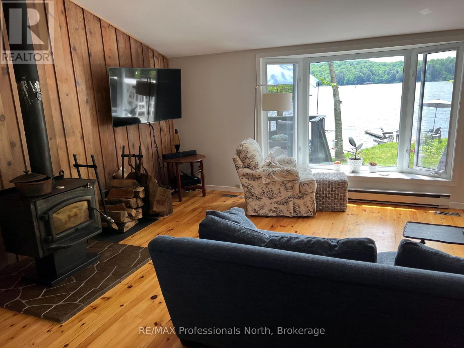 185 Ena Drive, Huntsville, Ontario  P1H 2J4 - Photo 8 - X12931476