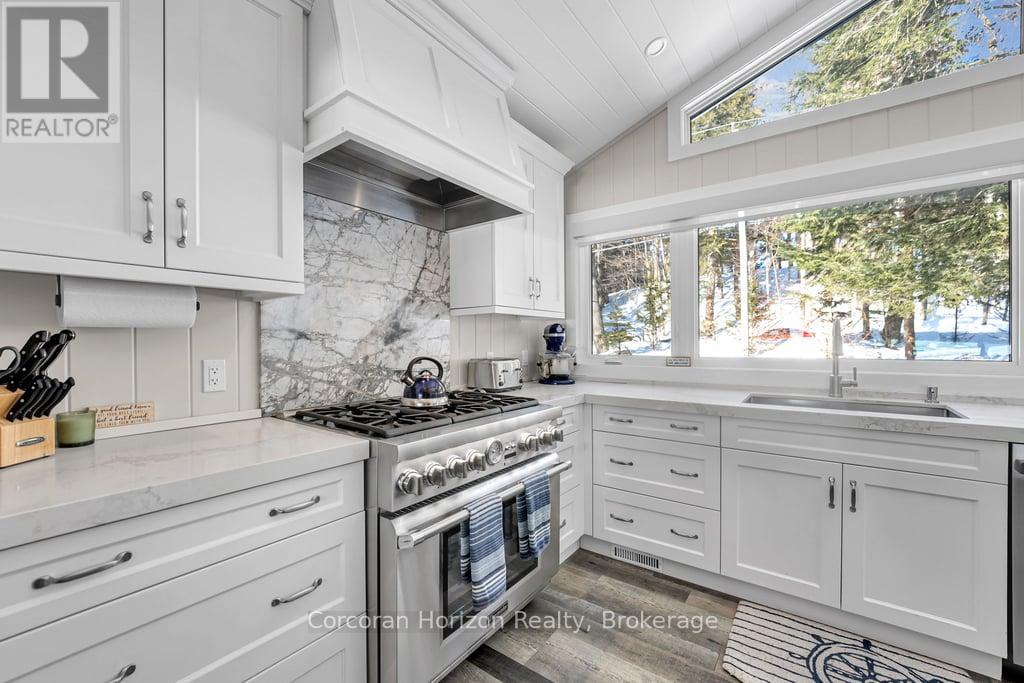 1050 Fair-Lee Park Road, Muskoka Lakes, Ontario  P0B 1G0 - Photo 10 - X12932640