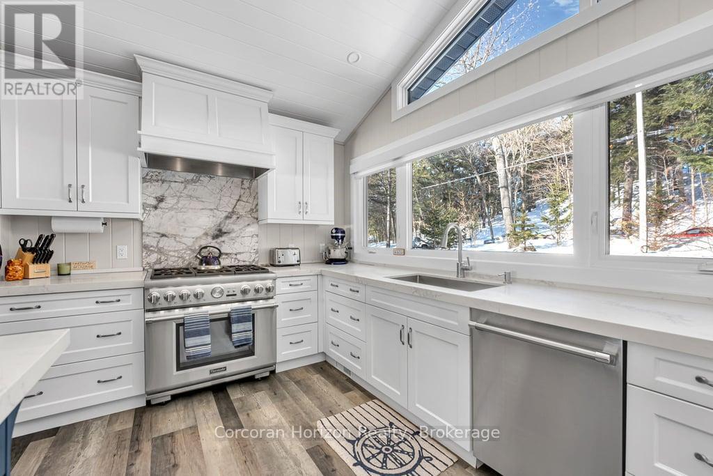 1050 Fair-Lee Park Road, Muskoka Lakes, Ontario  P0B 1G0 - Photo 11 - X12932640