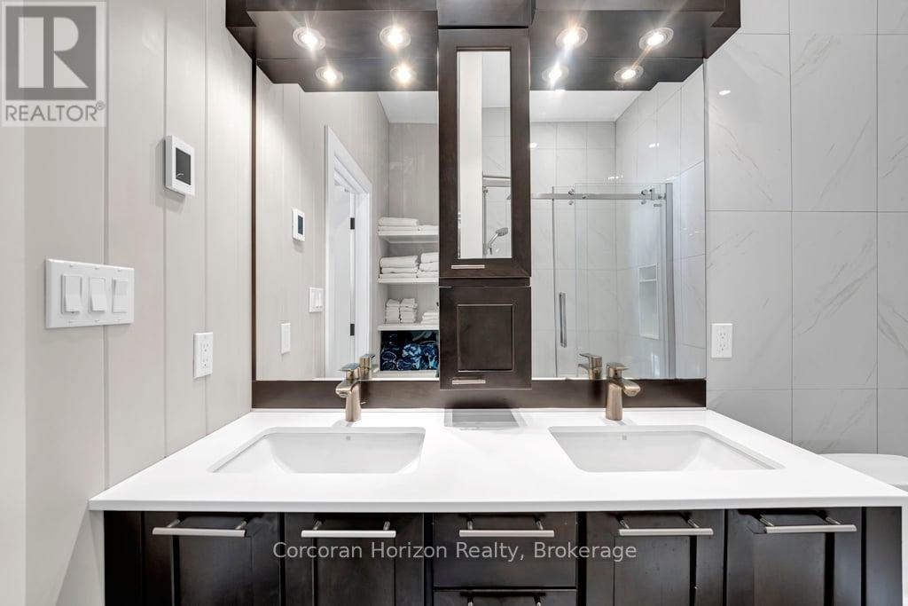 1050 Fair-Lee Park Road, Muskoka Lakes, Ontario  P0B 1G0 - Photo 25 - X12932640