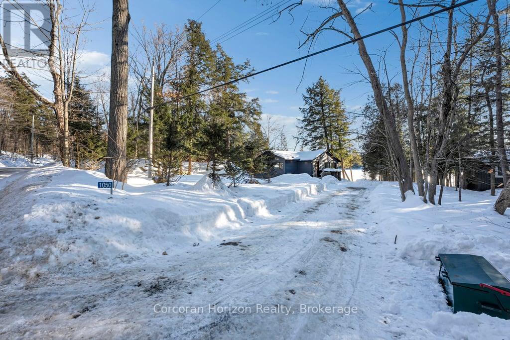 1050 Fair-Lee Park Road, Muskoka Lakes, Ontario  P0B 1G0 - Photo 35 - X12932640