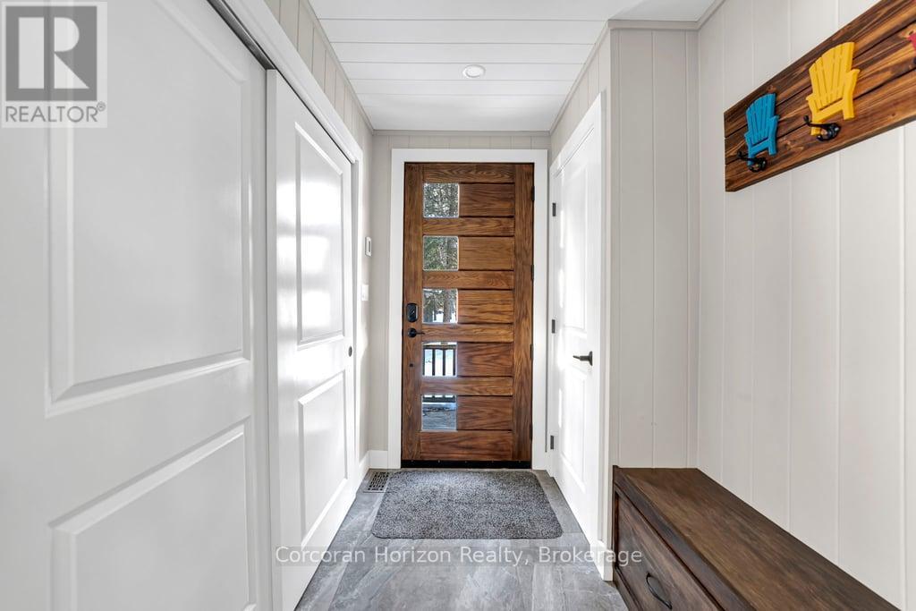 1050 Fair-Lee Park Road, Muskoka Lakes, Ontario  P0B 1G0 - Photo 4 - X12932640