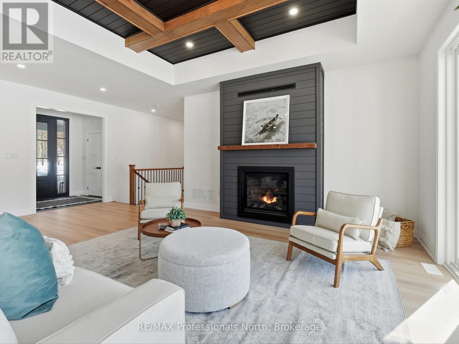 11 Clarkes Lane, Huntsville, Ontario  P0B 1M0 - Photo 19 - X12933168