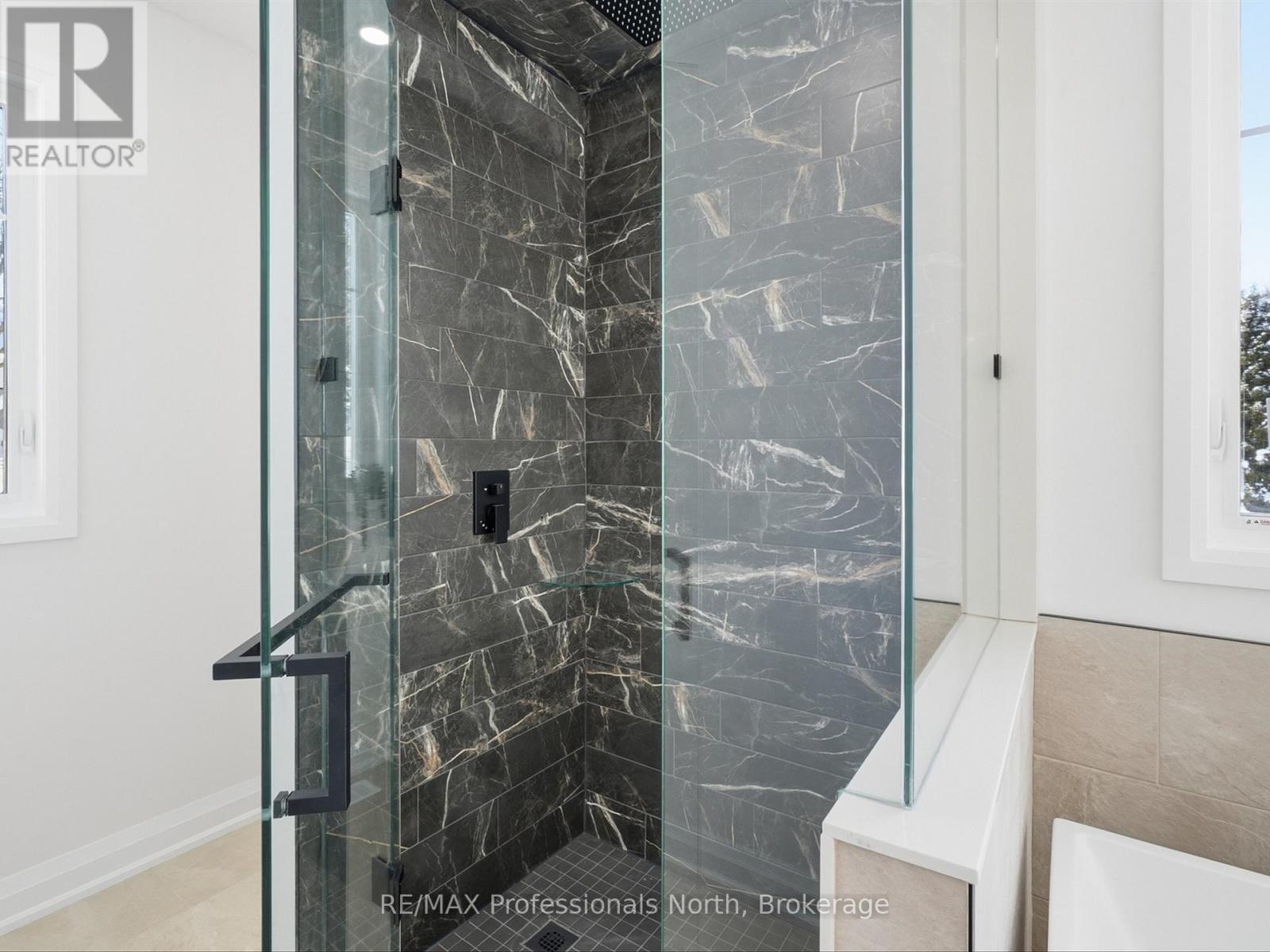 11 Clarkes Lane, Huntsville, Ontario  P0B 1M0 - Photo 32 - X12933168