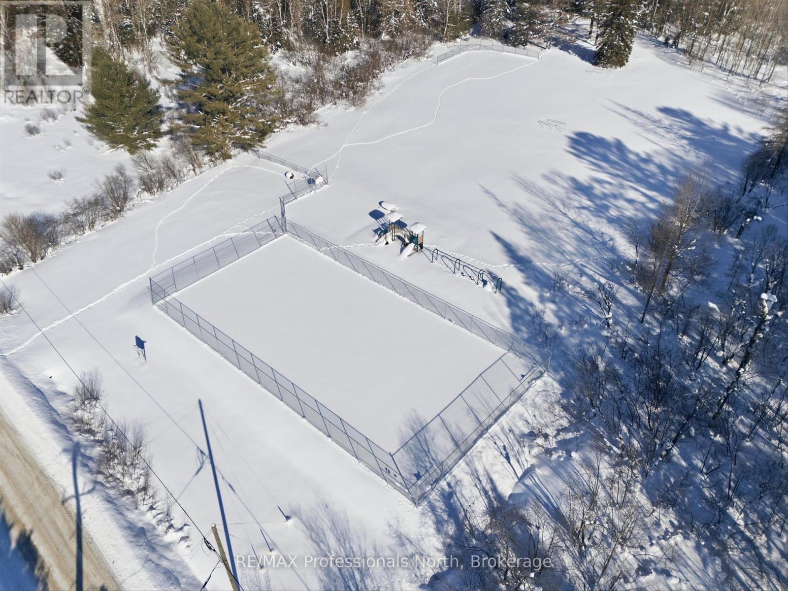 11 Clarkes Lane, Huntsville, Ontario  P0B 1M0 - Photo 49 - X12933168