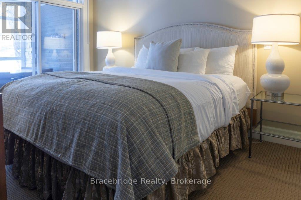 A103-D1 - 1869 Muskoka Rd 118 Highway W, Muskoka Lakes, Ontario  P1L 1W8 - Photo 11 - X12933372