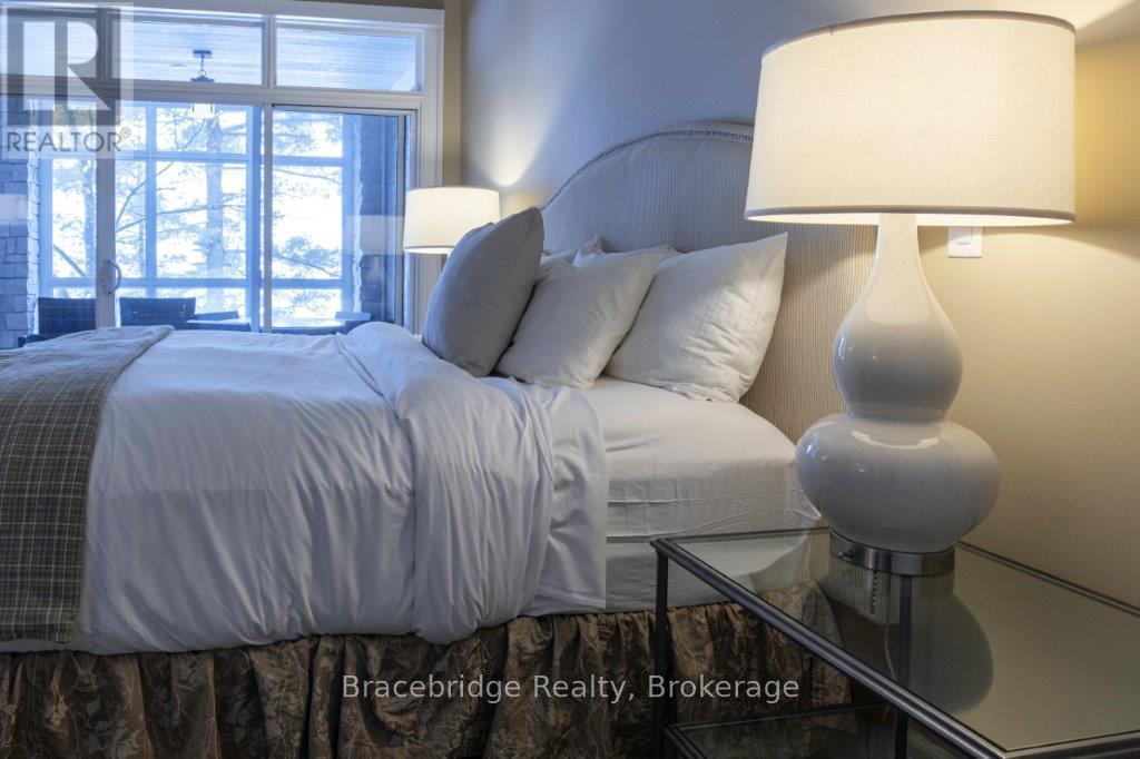 A103-D1 - 1869 Muskoka Rd 118 Highway W, Muskoka Lakes, Ontario  P1L 1W8 - Photo 12 - X12933372