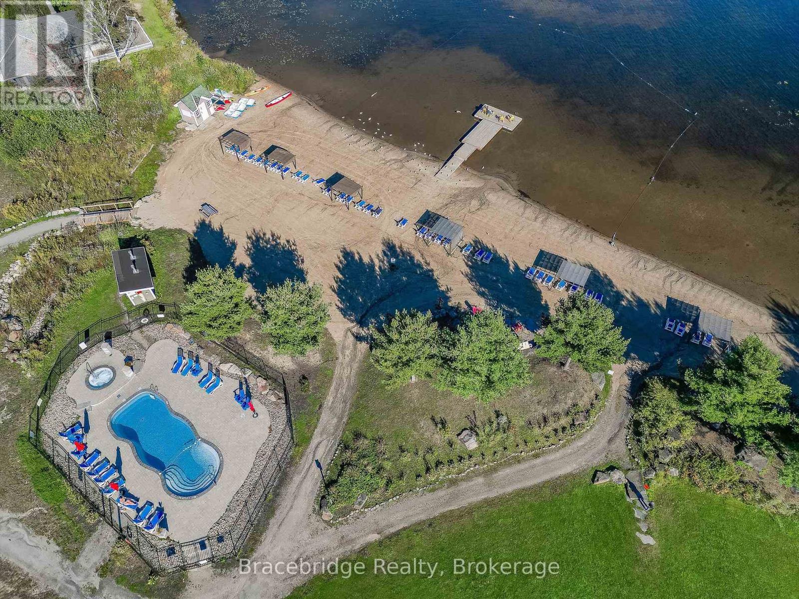 A103-D1 - 1869 Muskoka Rd 118 Highway W, Muskoka Lakes, Ontario  P1L 1W8 - Photo 21 - X12933372