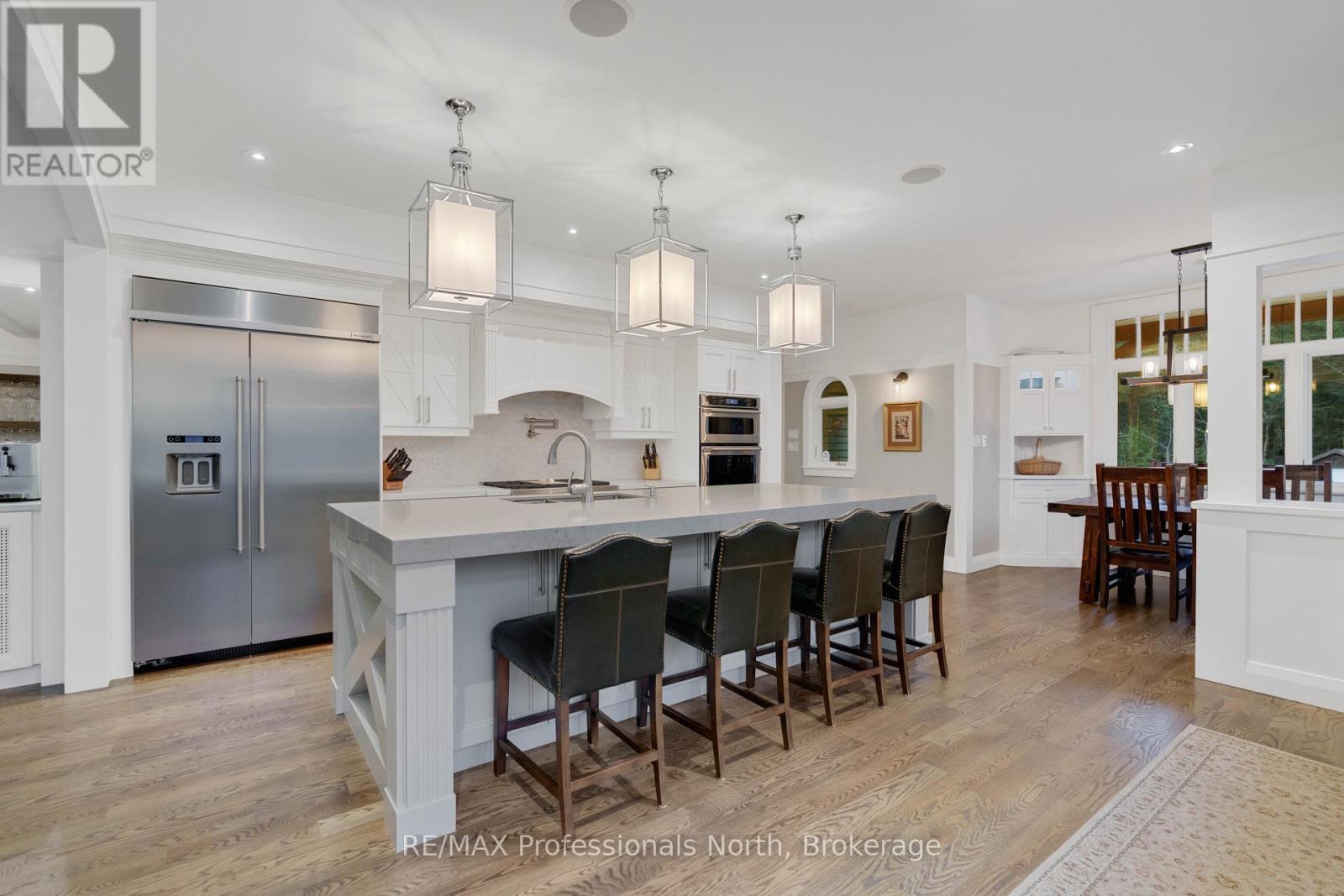 1656 Muskoka Beach Road, Bracebridge, Ontario  P1P 1R1 - Photo 12 - X12935650