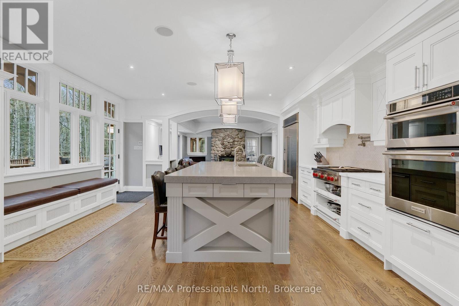 1656 Muskoka Beach Road, Bracebridge, Ontario  P1P 1R1 - Photo 17 - X12935650