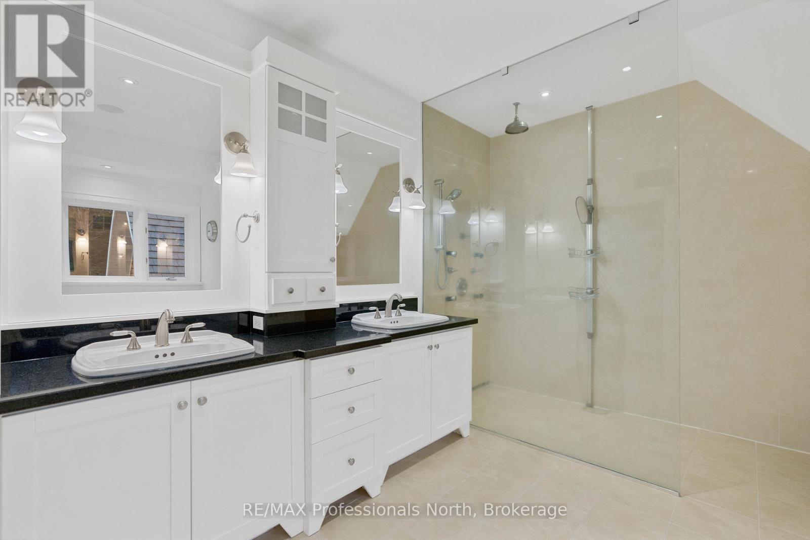 1656 Muskoka Beach Road, Bracebridge, Ontario  P1P 1R1 - Photo 29 - X12935650