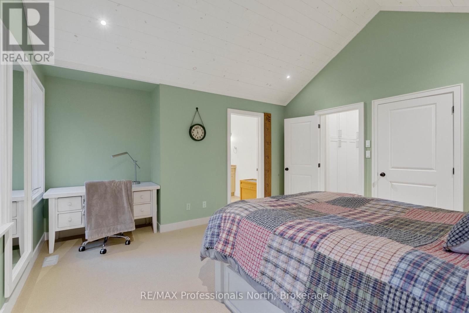 1656 Muskoka Beach Road, Bracebridge, Ontario  P1P 1R1 - Photo 33 - X12935650