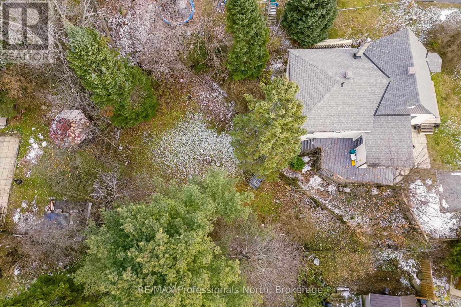 18 George Street, Huntsville, Ontario  P1H 1T9 - Photo 26 - X12936364