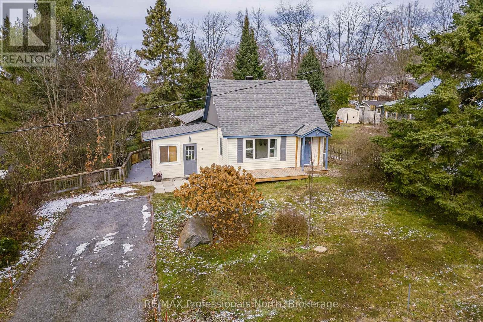 18 George Street, Huntsville, Ontario  P1H 1T9 - Photo 28 - X12936364