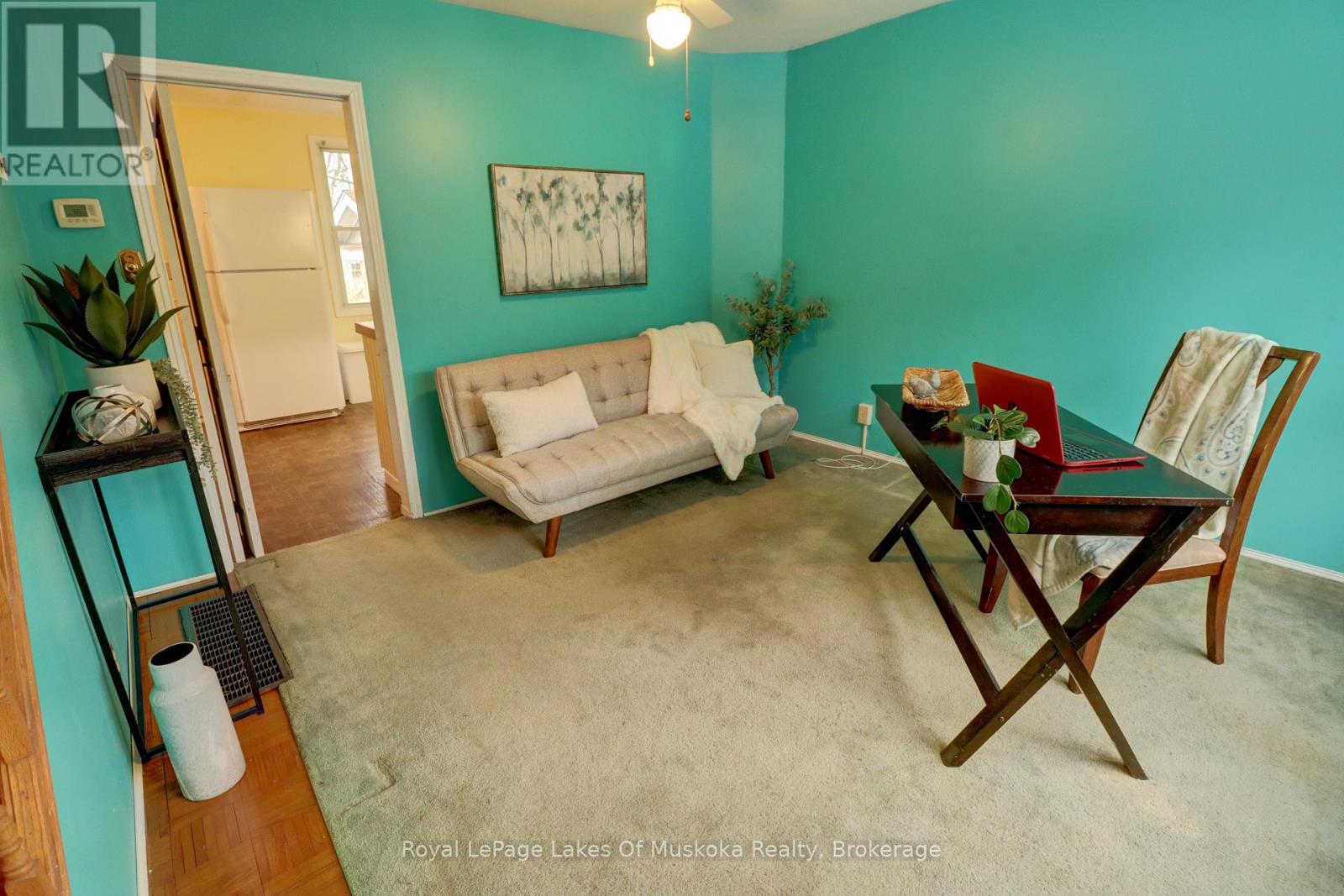 16 Rogers Road, Huntsville, Ontario  P1H 1T1 - Photo 10 - X12942296