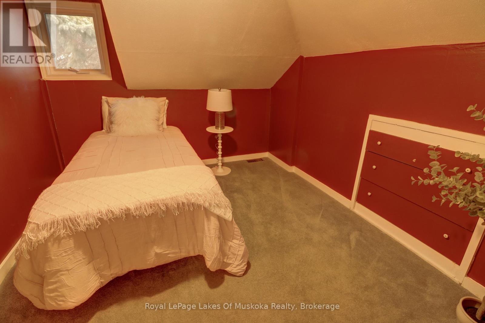 16 Rogers Road, Huntsville, Ontario  P1H 1T1 - Photo 20 - X12942296