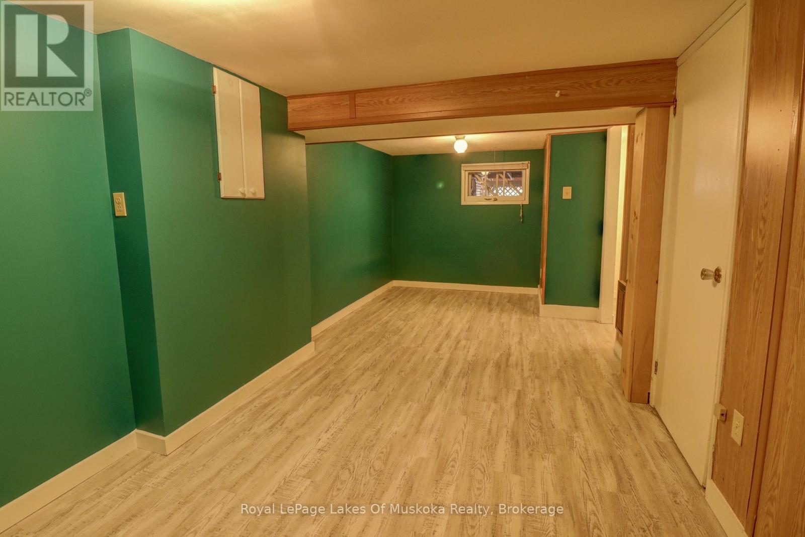 16 Rogers Road, Huntsville, Ontario  P1H 1T1 - Photo 22 - X12942296