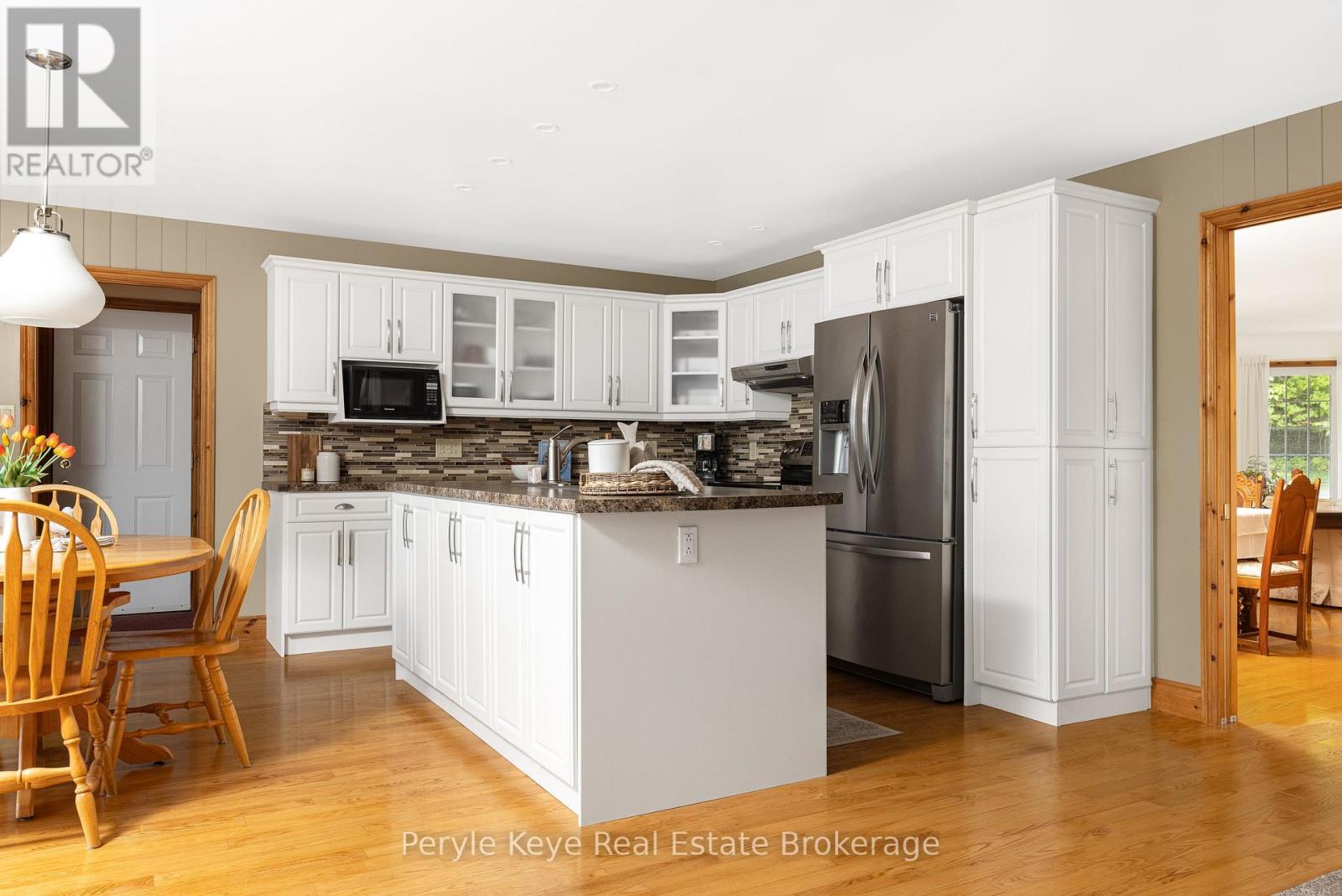 200 Edgemere Road, Huntsville, Ontario  P0B 1L0 - Photo 17 - X12942512