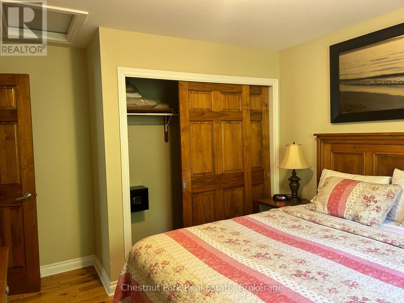 118-10 - 1052 Rat Bay Road, Lake Of Bays, Ontario  P1H 2J6 - Photo 13 - X12943988