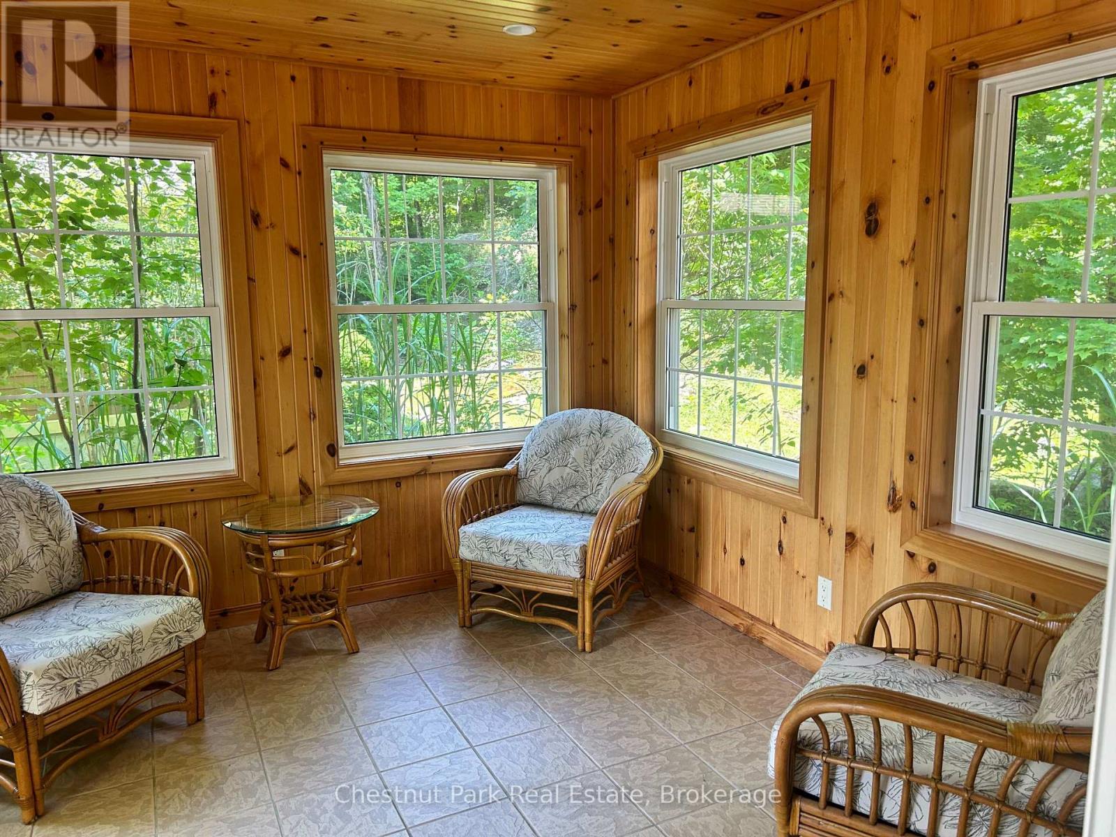 118-10 - 1052 Rat Bay Road, Lake Of Bays, Ontario  P1H 2J6 - Photo 6 - X12943988