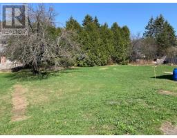 64 WEST ROAD, Huntsville, Ontario