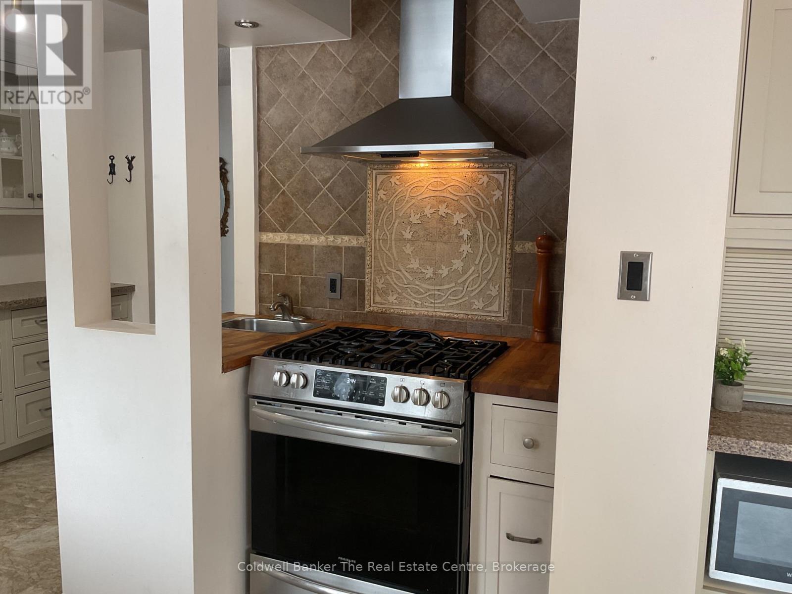 3 Glendale Road, Bracebridge, Ontario  P1L 1B3 - Photo 12 - X12944972