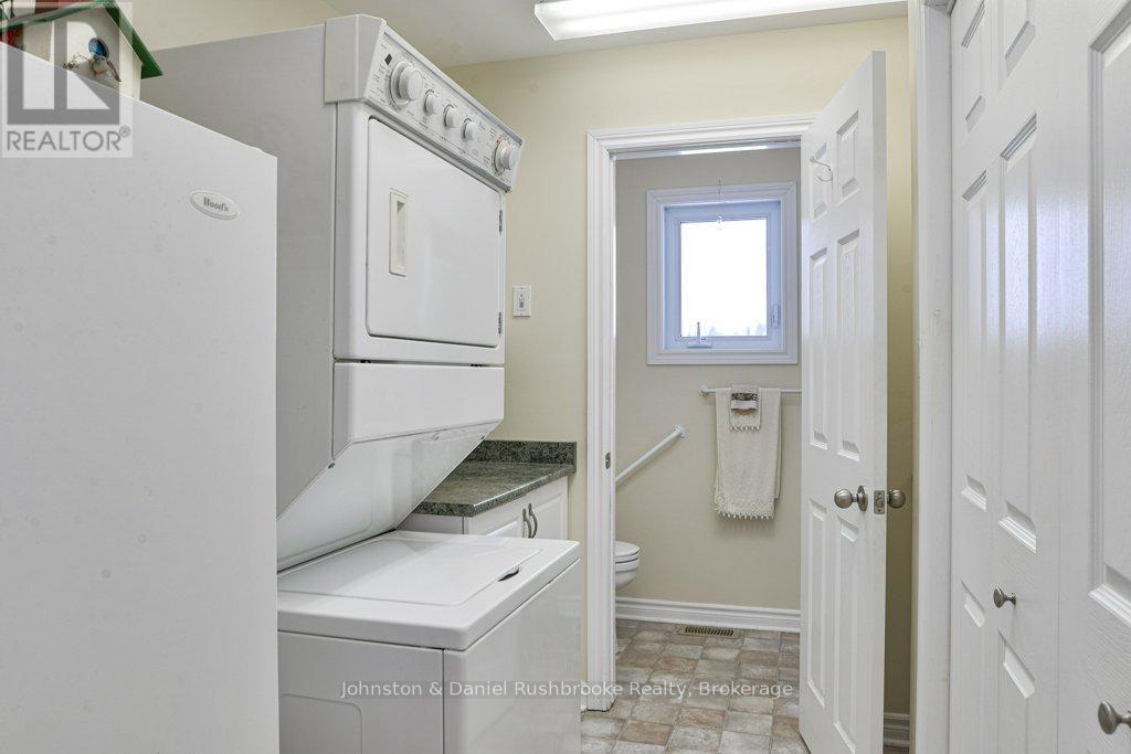 1009 Merkley Road E, Gravenhurst, Ontario  P1P 1R3 - Photo 16 - X12946520