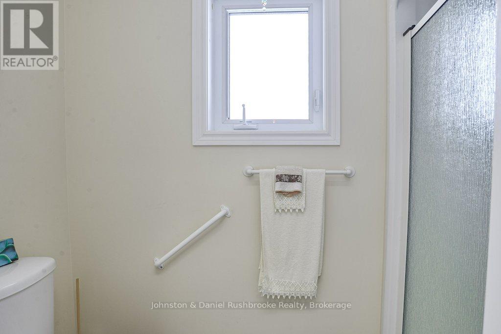 1009 Merkley Road E, Gravenhurst, Ontario  P1P 1R3 - Photo 17 - X12946520