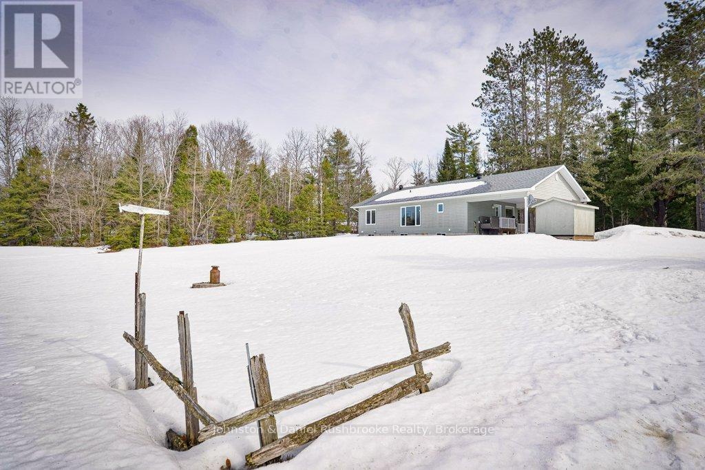 1009 Merkley Road E, Gravenhurst, Ontario  P1P 1R3 - Photo 23 - X12946520