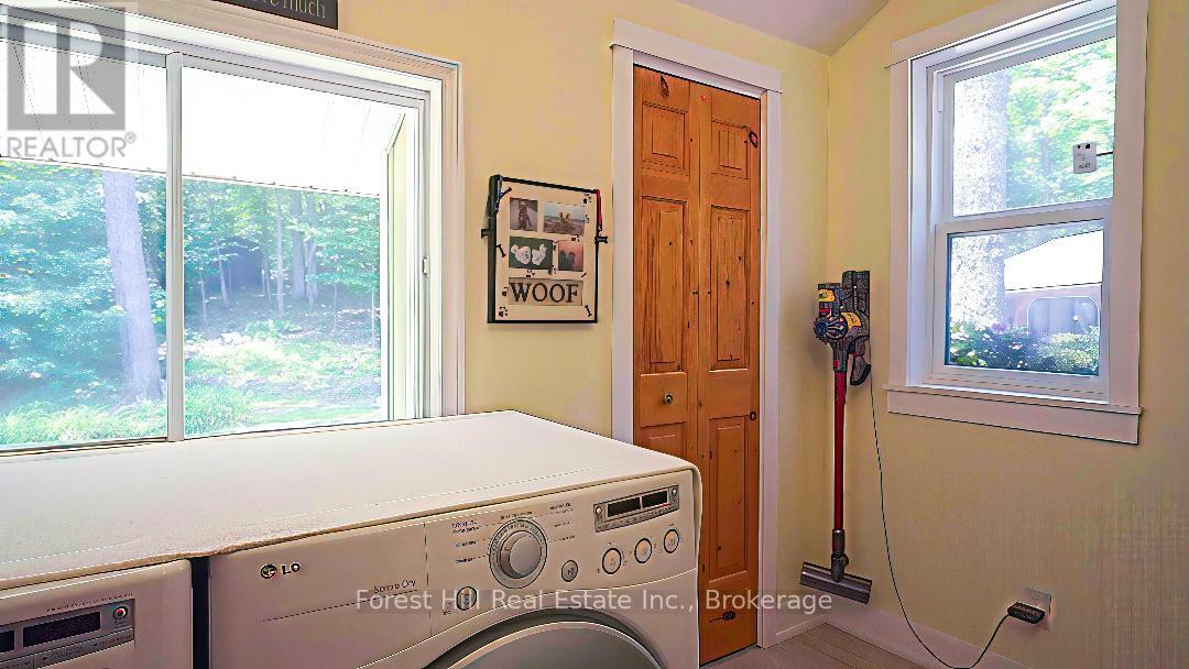 1289 Delbrooke Road S, Lake Of Bays, Ontario  P0H 1H0 - Photo 36 - X12947662