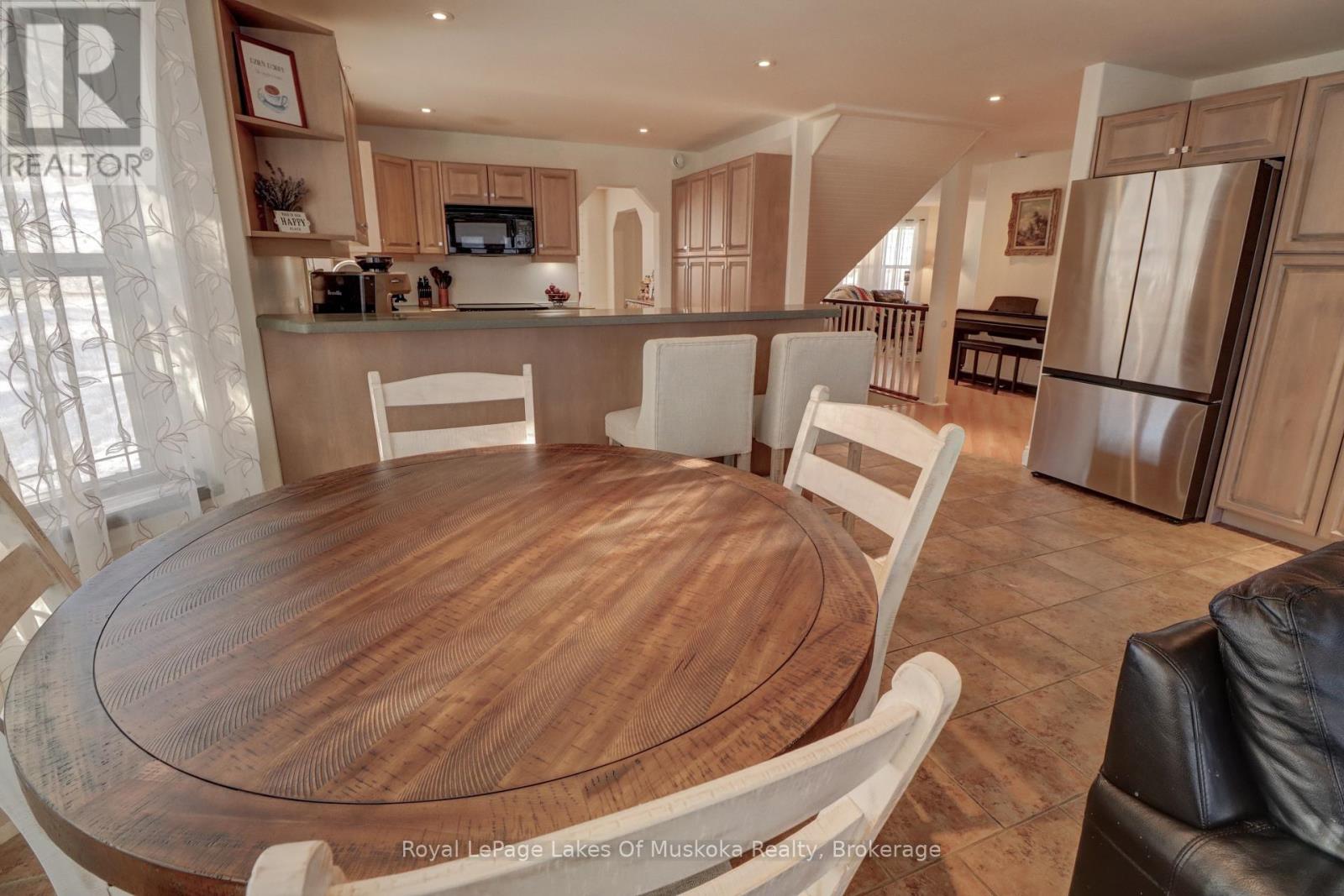 317 Falcon Road, Huntsville, Ontario  P1H 1N3 - Photo 12 - X12948778