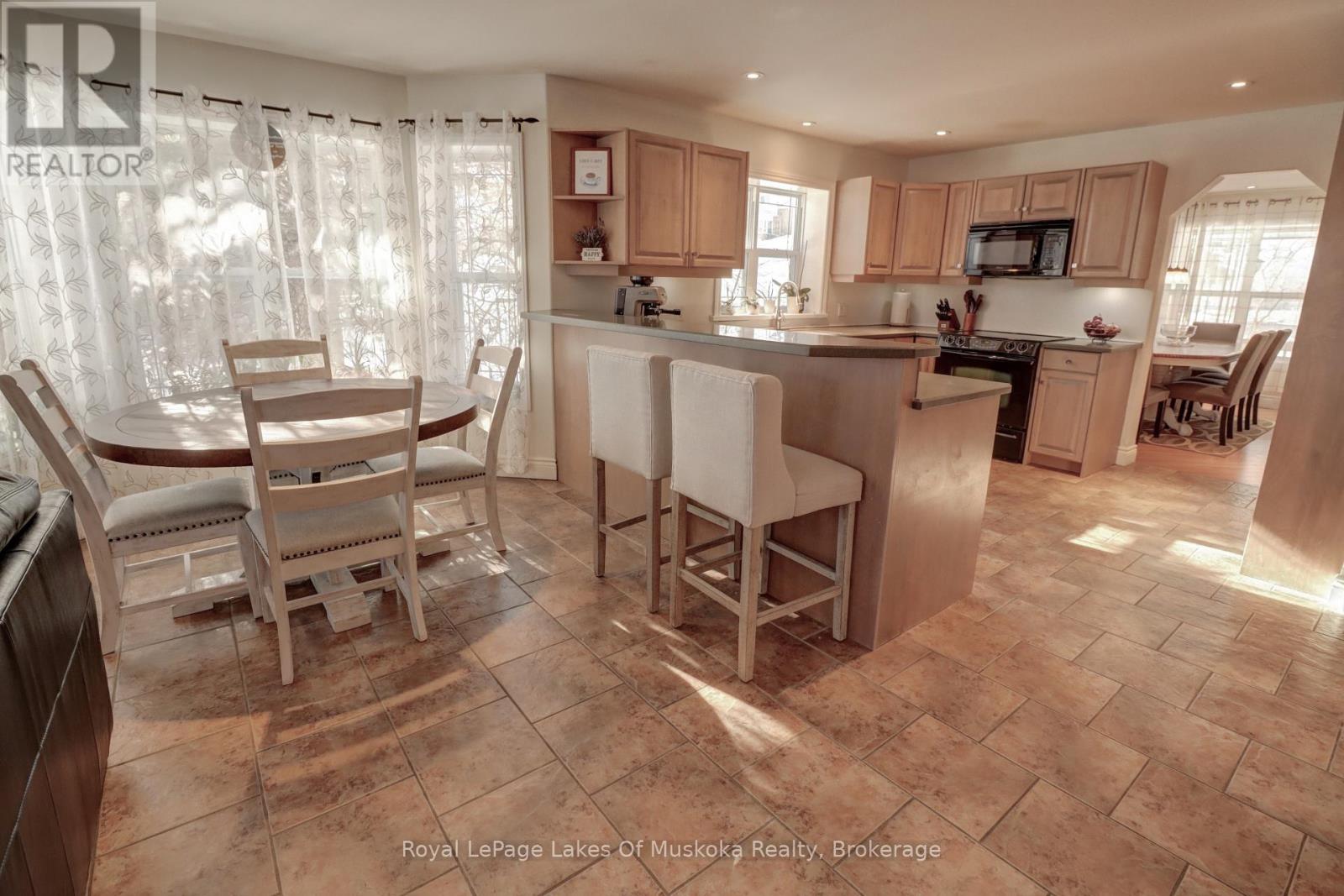 317 Falcon Road, Huntsville, Ontario  P1H 1N3 - Photo 16 - X12948778